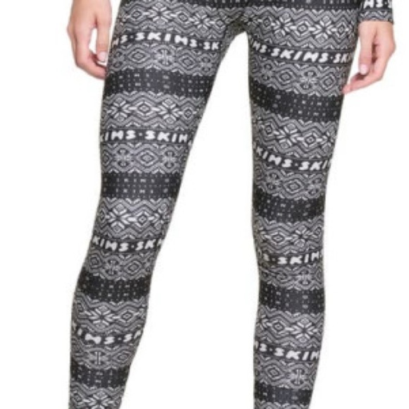 SKIMS Logo Plush Leggings in Onyx Fairisle NWT - Picture 1 of 1